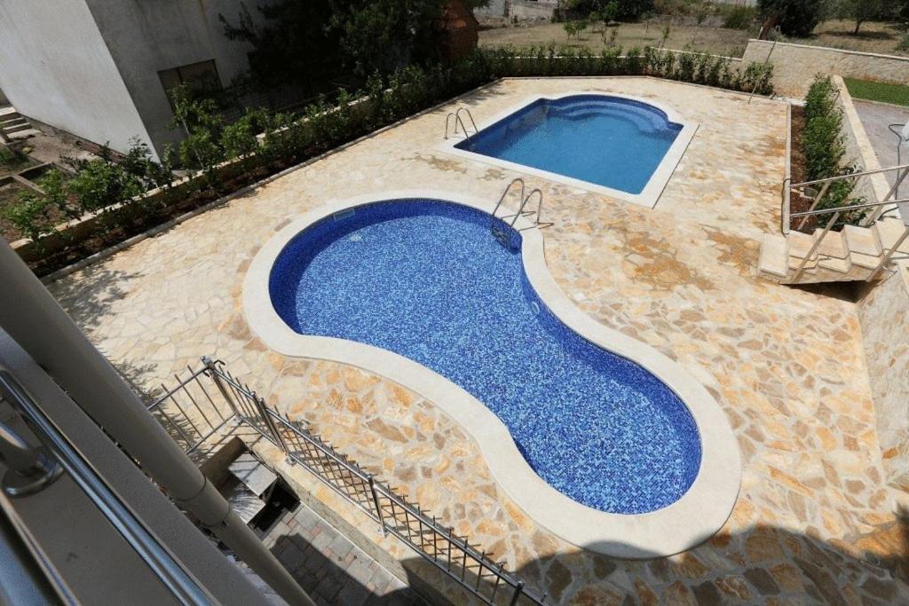 Apartments Paradise Τρογκίρ Εξωτερικό φωτογραφία
