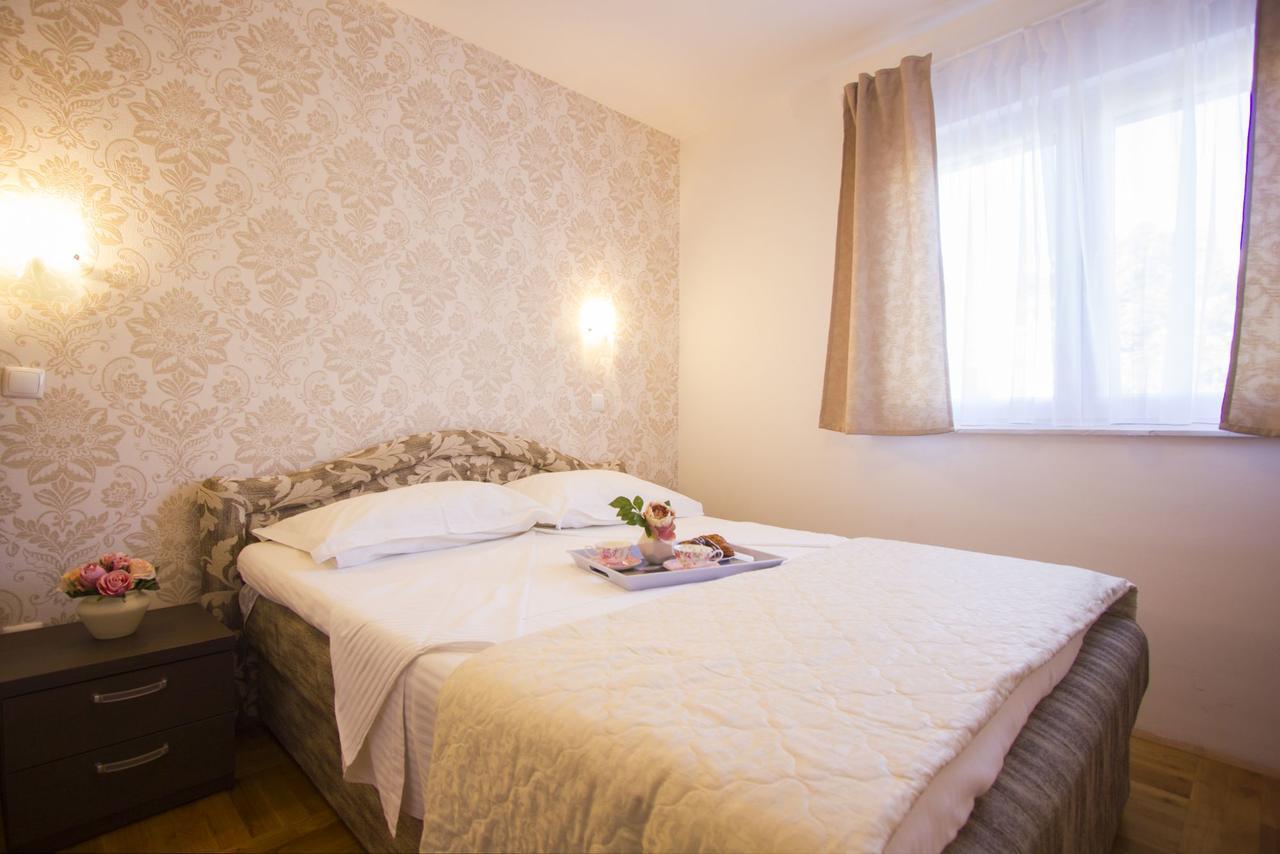 Apartments Paradise Τρογκίρ Εξωτερικό φωτογραφία