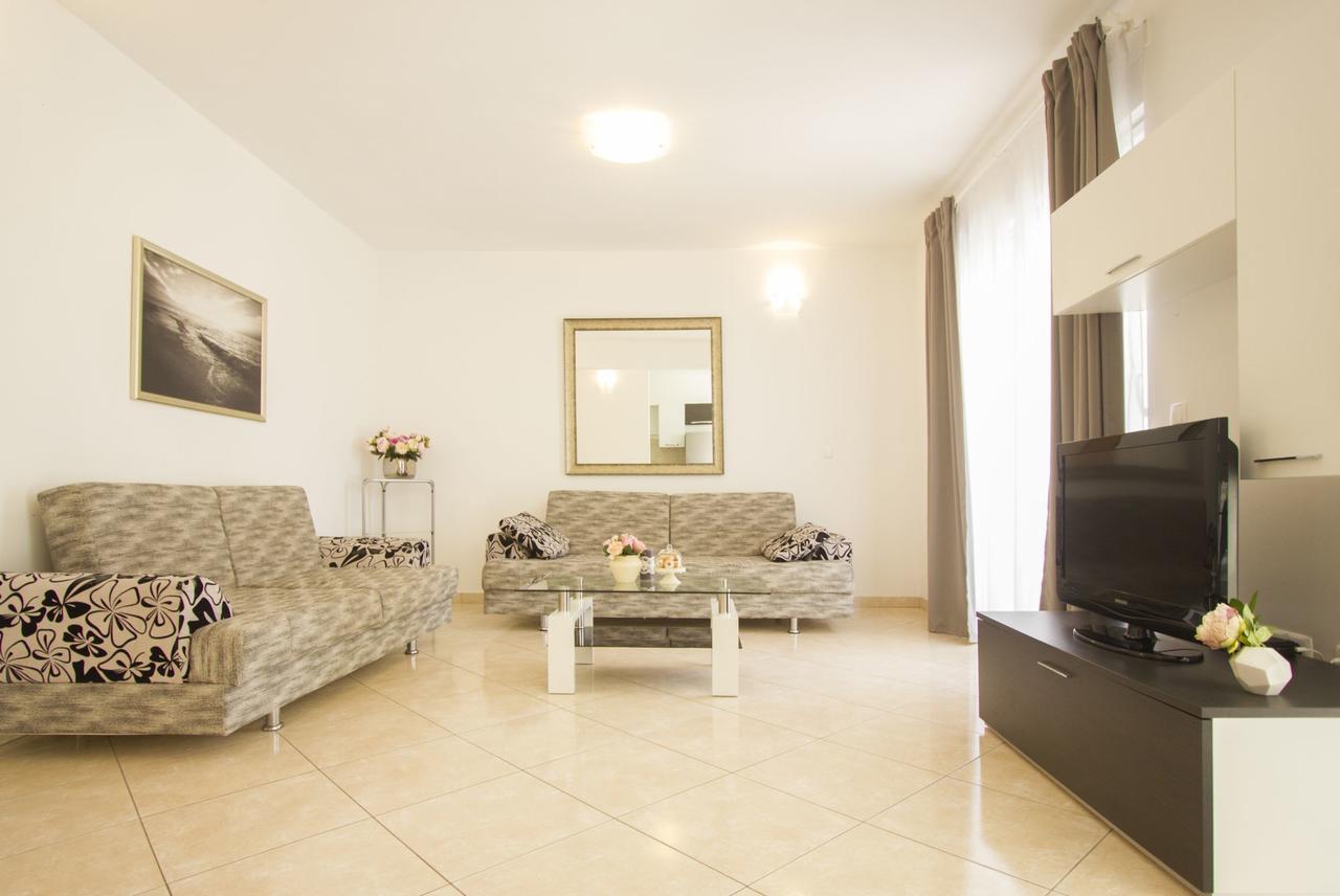 Apartments Paradise Τρογκίρ Εξωτερικό φωτογραφία